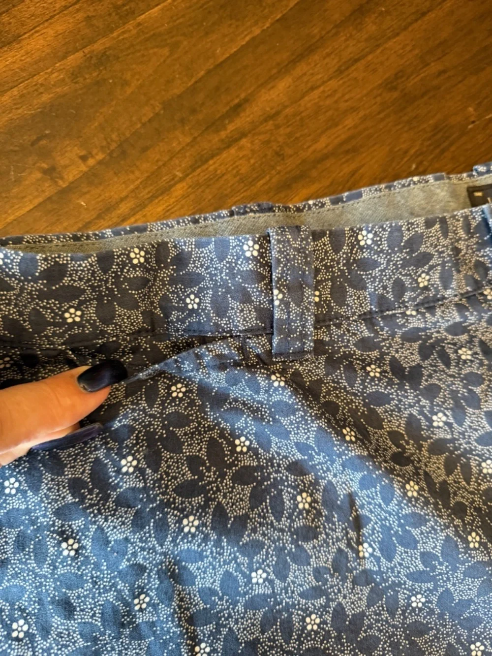 J. Crew Men's Chino Navy Blue Floral Cotton Chino Short, Size 38